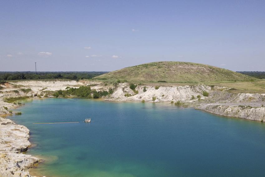 Big coal gave Sulphur Springs in Texas free land. There’s a catch. The Texas Tribune